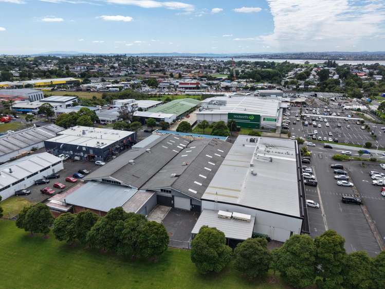 107 - 111 Felton Mathew Avenue St Johns_10