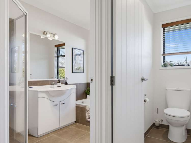 15 Stonebridge Park Drive Holdens Bay_20