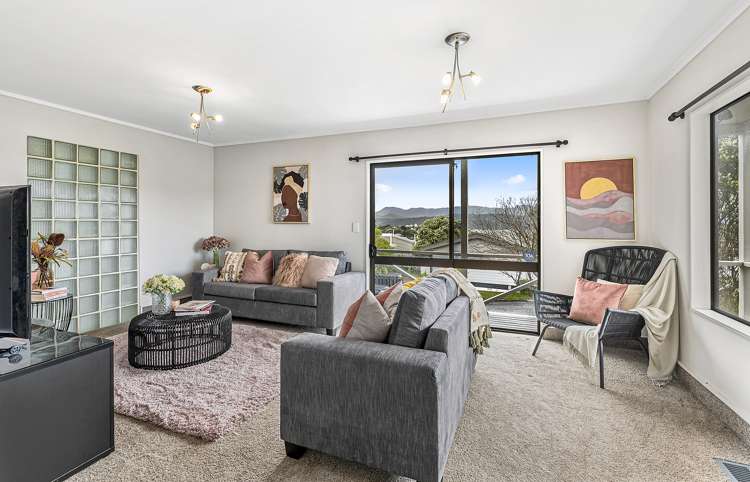 7 Cobar Close Maupuia_3