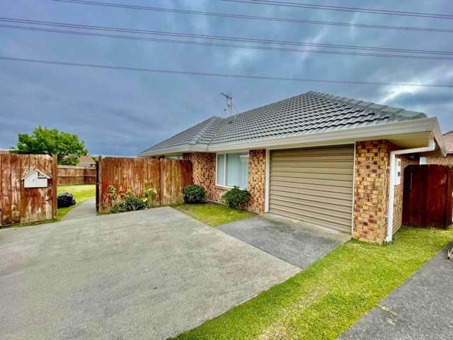 Tidy 3 Bedroom Home in Clover Park