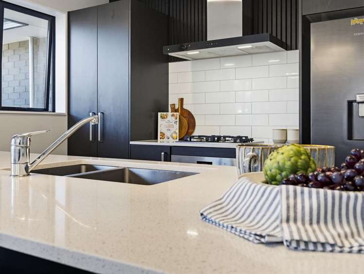 17 Agathis Crescent_5