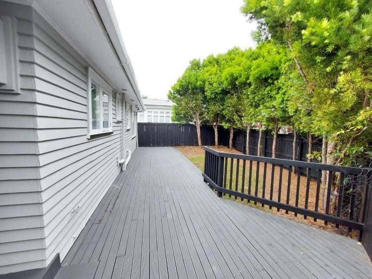 4096 Great North Road Glen Eden_9