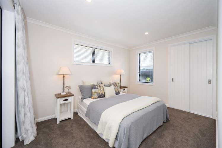 52 Read Crescent, LOMBARDY, Willowbrook Community Clive_6