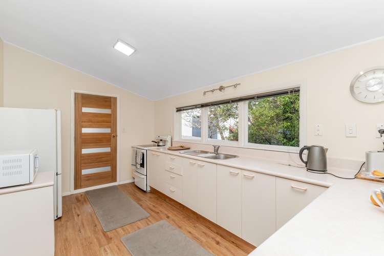 33 Pokohiwi Road_4