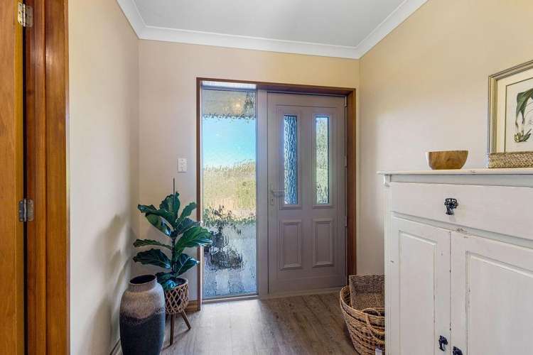 102 Tricketts Road_3