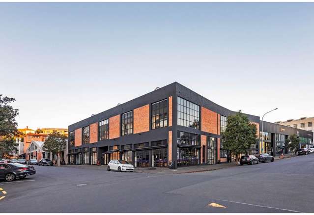 PRISTINE PARNELL SHOWROOM / OFFICE