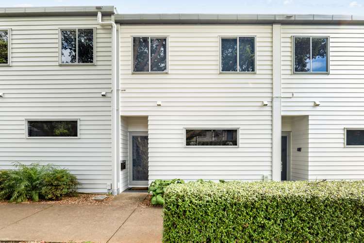 7/16 Ronald Street Strandon_24