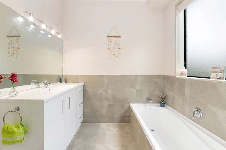 28 Tauranga Place Orewa_20