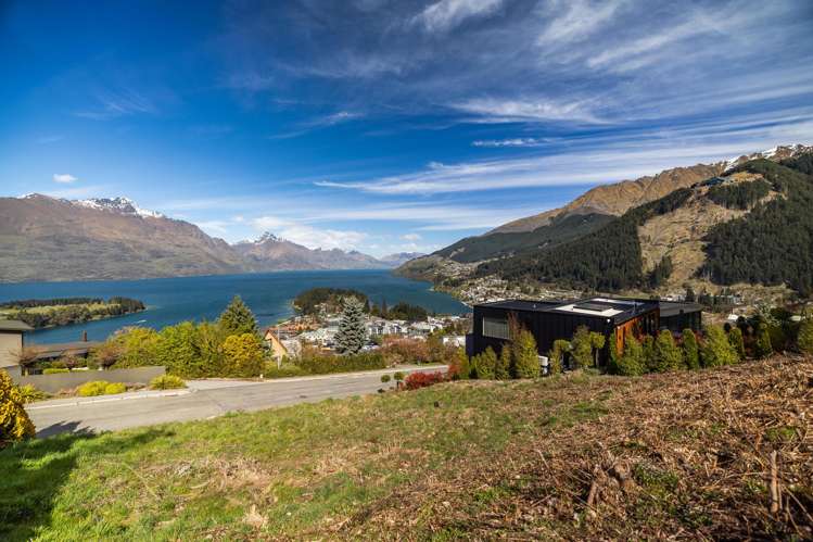 8 Manchester Place Queenstown_2