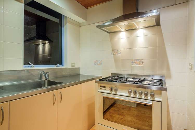 76 Saddleback Rise Murrays Bay_22