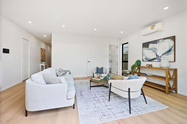 12B Butley Drive Farm Cove_4