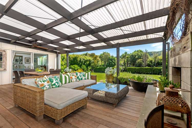 6 Ferris Crescent Wainui_17