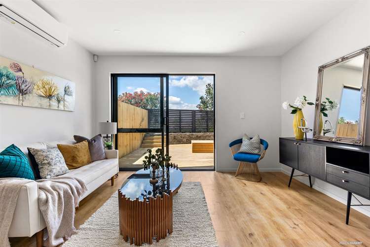 5/24 Carnoustie Drive Wattle Downs_0