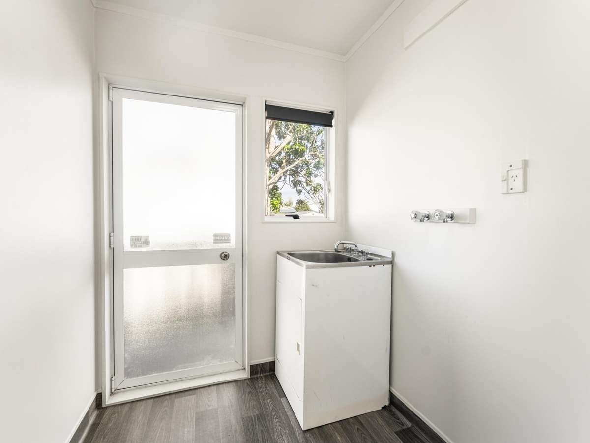 1/75 Etherton Drive_3