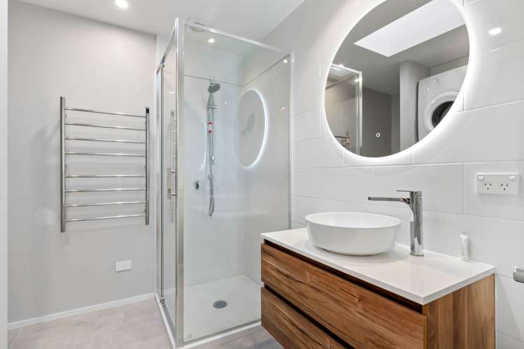 2/2A Seascape Road Remuera_8