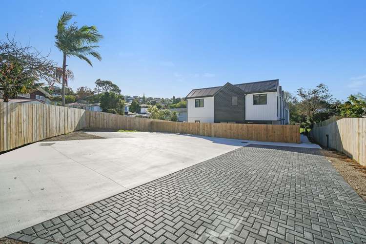 8/31 Ayton Drive 3320_12