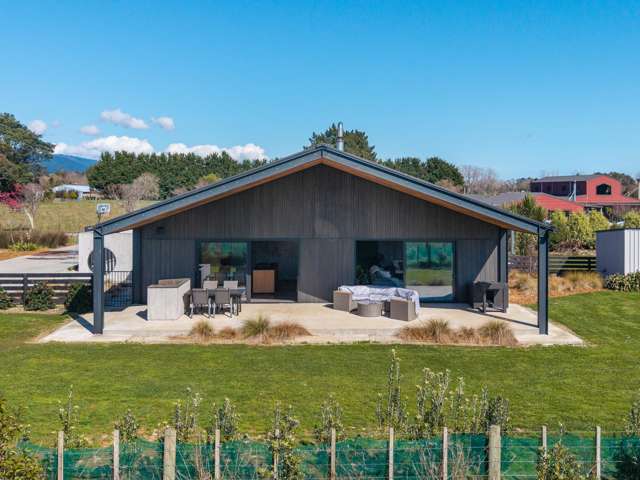 Architectural Elegance with Self-Contained Wing