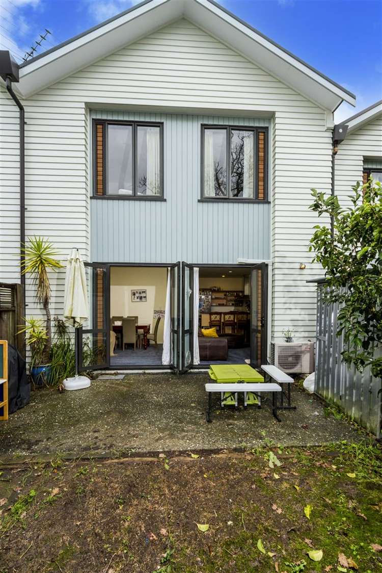 10/11 The Avenue Albany_5