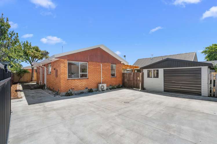 2/27 Brougham Street Addington_0