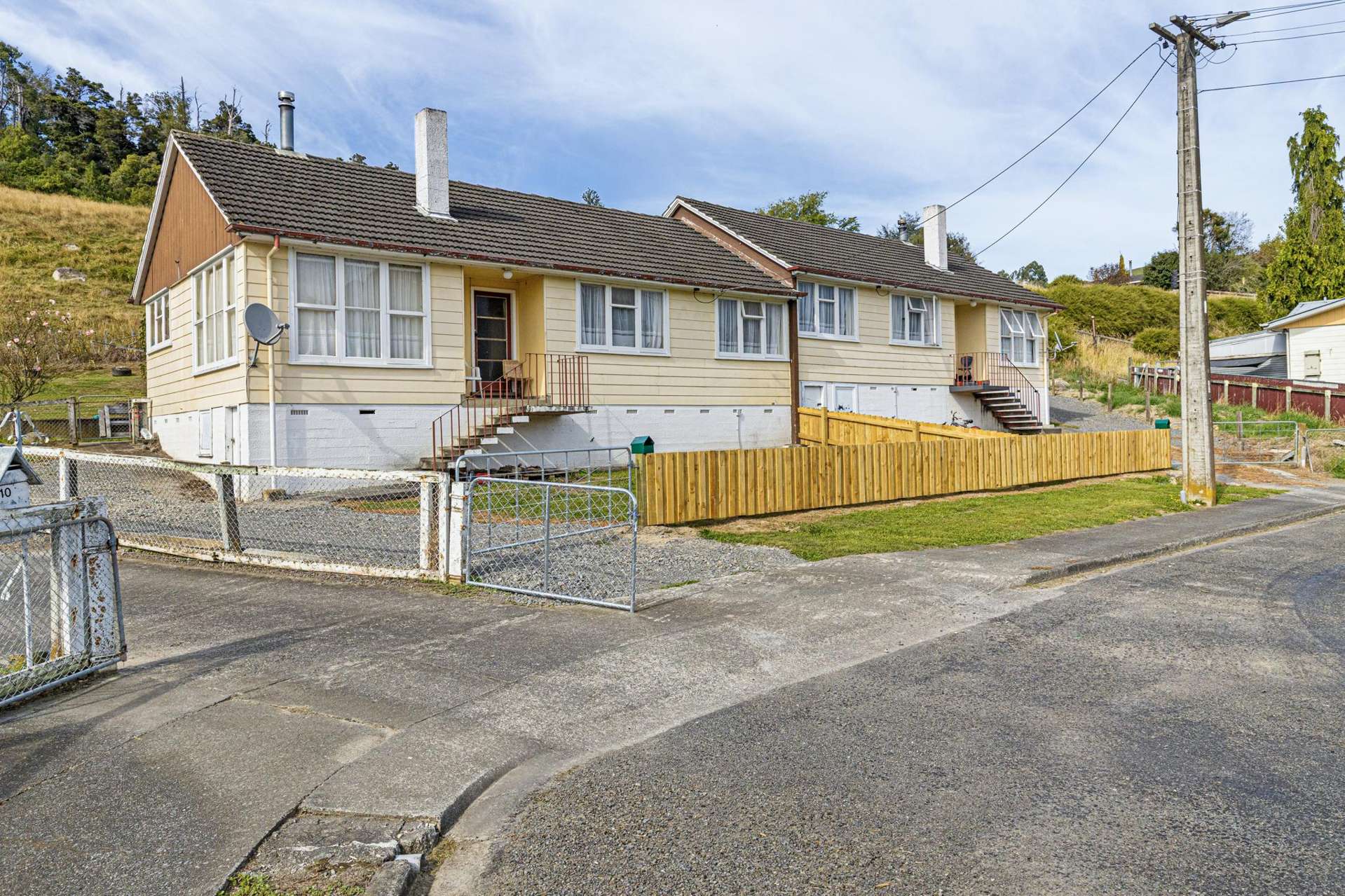 8 and 9 Kingfisher Place Taihape_0