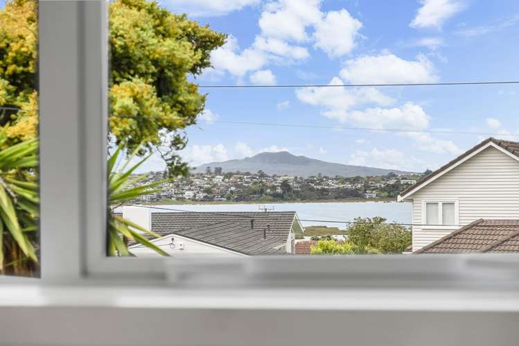 2/104 Sylvan Avenue Northcote_12