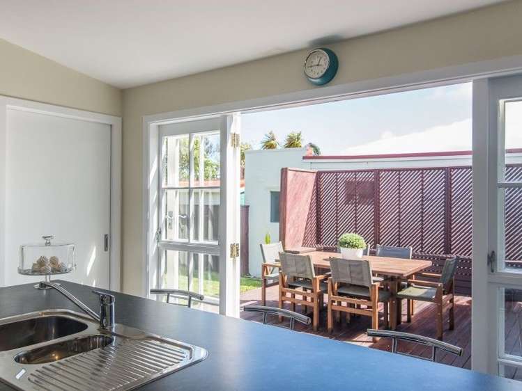 92 Mein Street Newtown_15