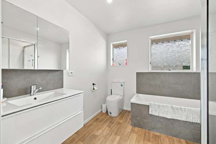 2/6 Takapu Place Bromley_7