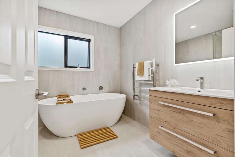 45 Chester Avenue Greenhithe_28