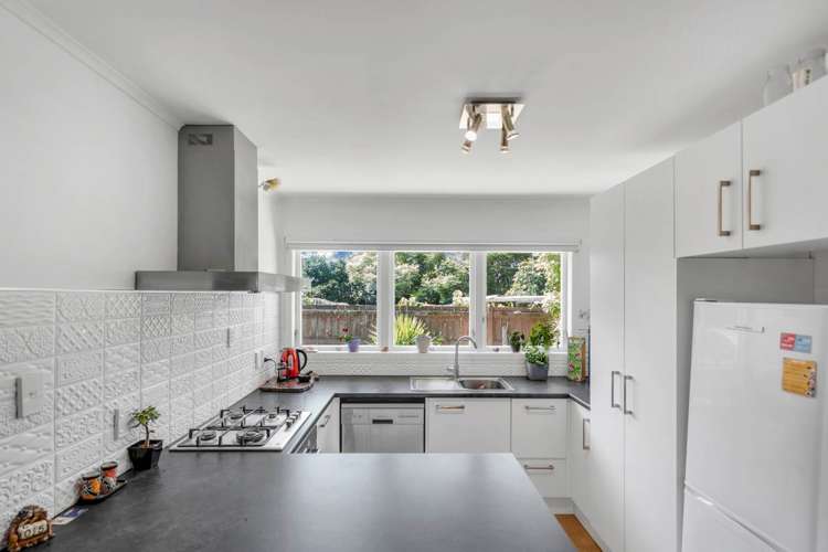 2/1 Grassways Avenue Pakuranga_5