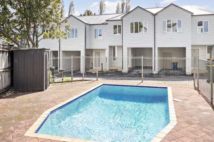 3/30 John Jennings Drive_0