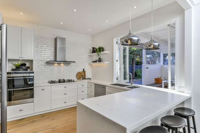 Extreme home-staging - the new Auckland real estate trend