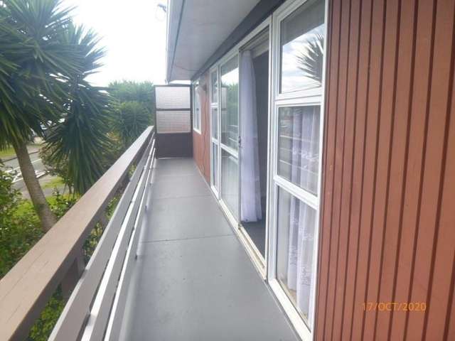 2/1b Divich Avenue Te Atatu South_2