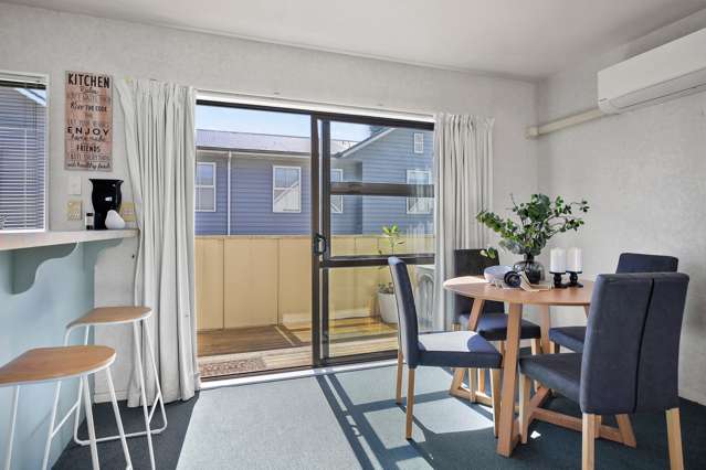 4/3 Inverness Avenue Hamilton East_2