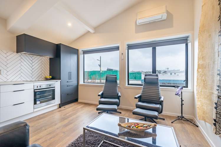 2/66 Bay Road Kilbirnie_2