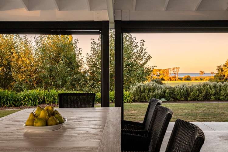 10 Charlton Road Te Awanga_16