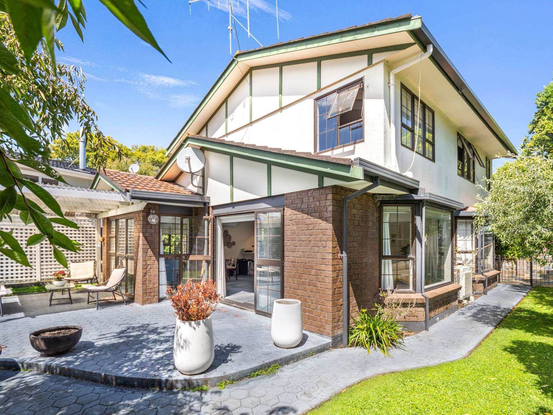 1 Acton Place Saint Johns Hill_0