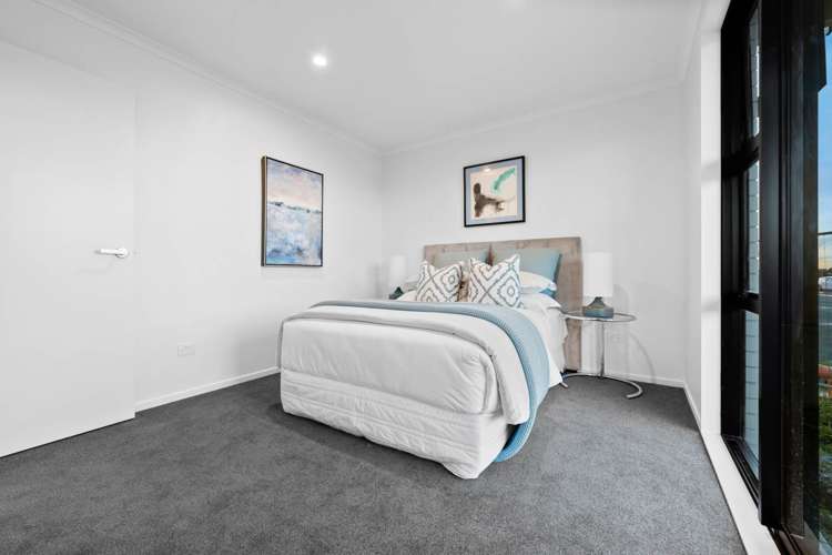 23 Henry Maxwell Way Flat Bush_15