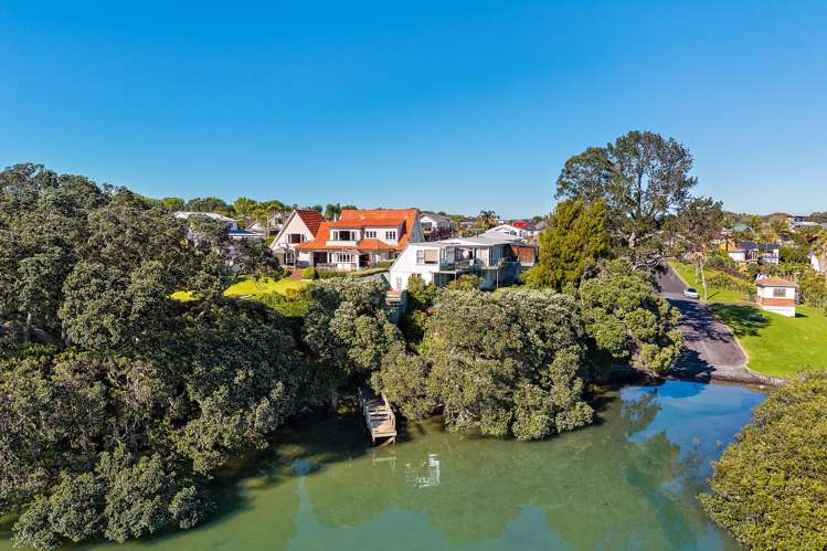 15 Lynch Street Point Chevalier_33