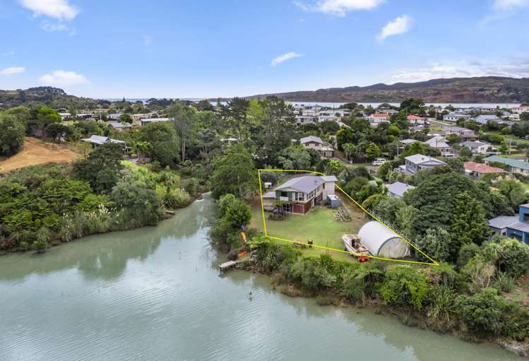 14 Karioi Crescent Raglan_2