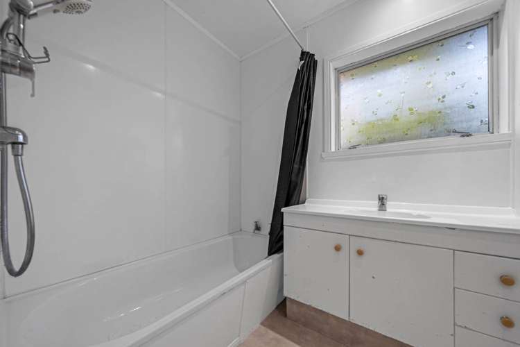 21 Waimai Avenue Manurewa_11