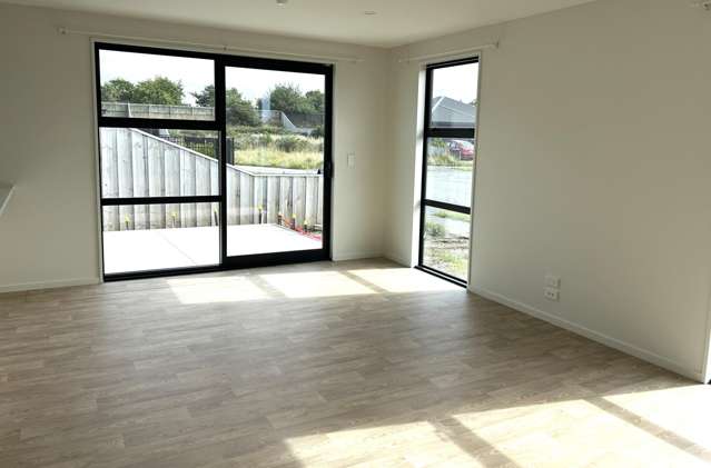 1/9 Fountain Place Rolleston_2