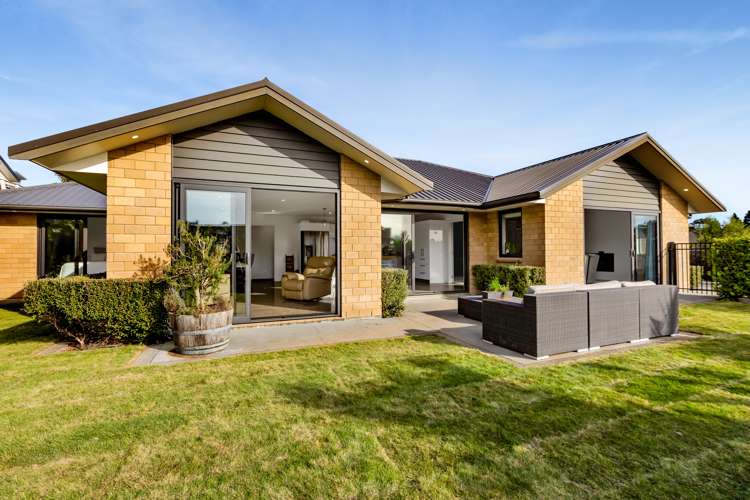 23 Redwood Crescent Hurdon_25