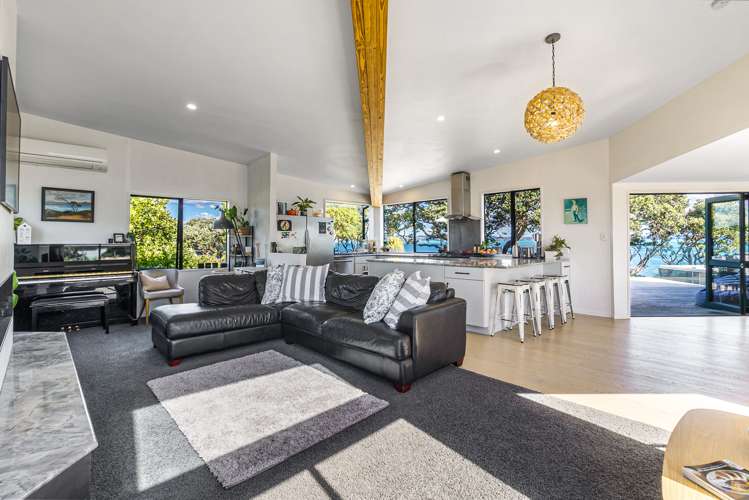 62 Kennedy Point Road Surfdale_14