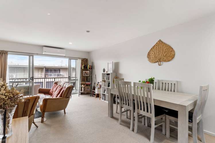17/17 Ben Lomond Crescent Pakuranga Heights_1