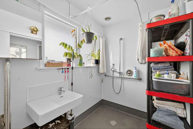 209 Shortland Street Aranui_6