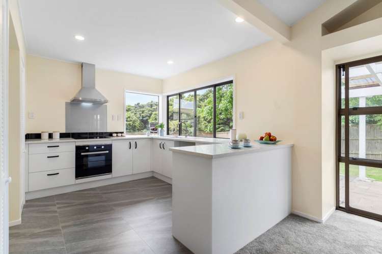 128 Everglade Drive Totara Heights_8