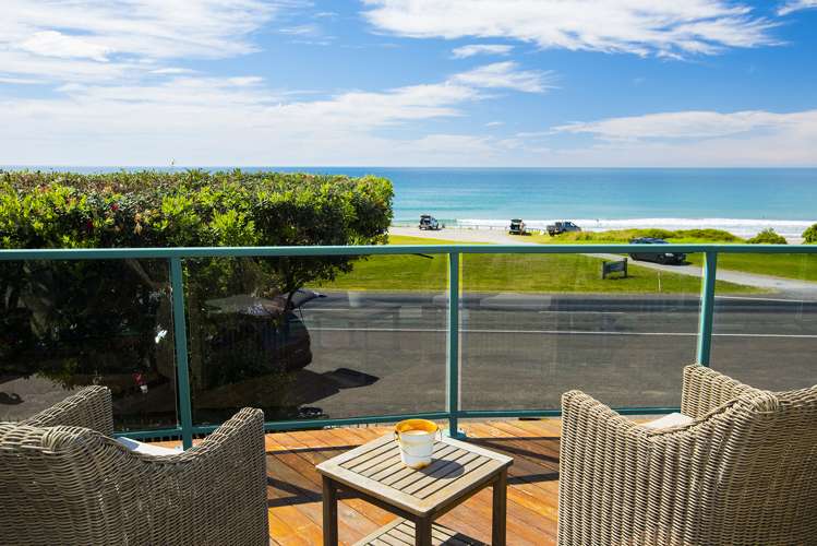 64 Moana Road Okitu_2