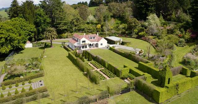 Kiwi living in Japan pays around $1.625m for home with star garden