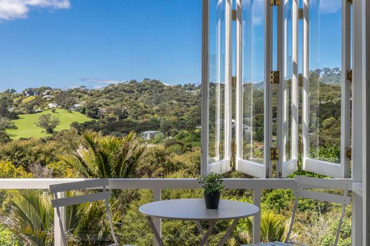 29 Marine View Road Onetangi_17