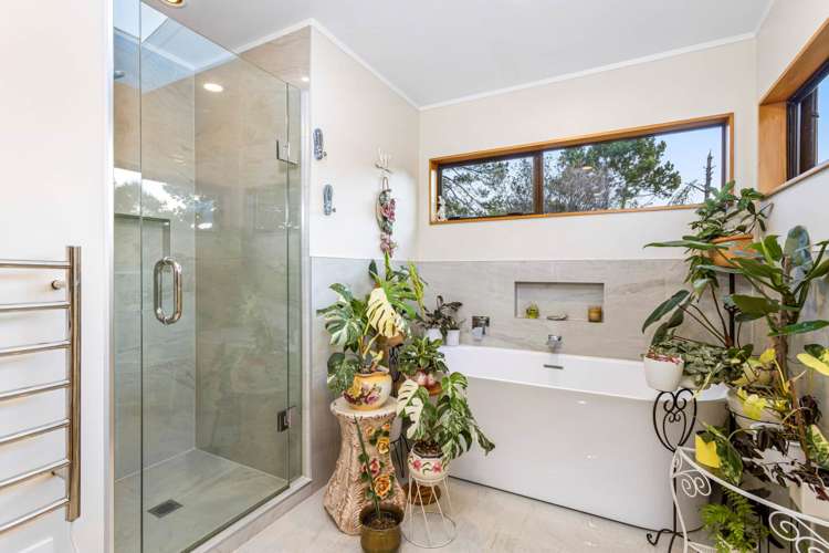 6 Clayden Drive Gulf Harbour_11